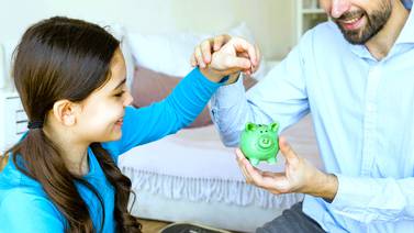 Finanzas para niños: ¿Cómo puedes inculcar el hábito del ahorro en tus hijos más rápido?