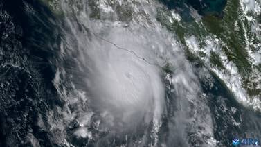 Centro Nacional de Huracanes de EU subestimó la intensidad de Otis, lo que llevó a graves consecuencias: Meteorólogo