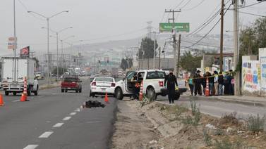 Muere hombre atropellado en carretera Tijuana-Tecate