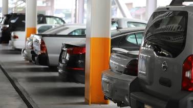 Presidente Jorge Macías apoya nueva iniciativa de estacionamientos