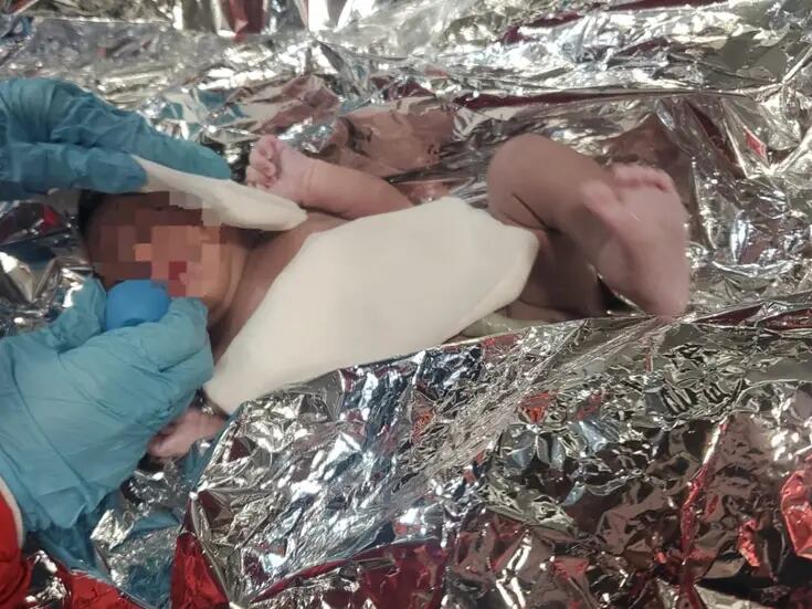 Ayudan policías y bomberos de Tijuana en labor de parto 