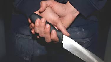 “El Flaco” arrestado con cuchillo de 22 centímetros en colonia Agualurca