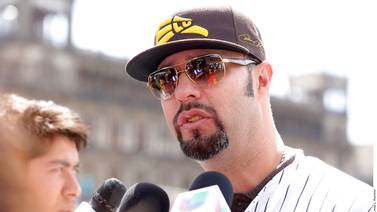 Esteban Loaiza vuelve a los campos de beisbol en Tijuana