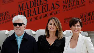 Pedro Almodóvar: La sociedad española tiene una deuda moral enorme con las familias de los desaparecidos