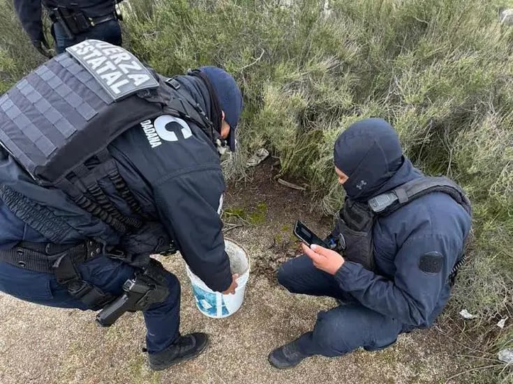 Aseguran 'poncha llantas' y droga en Tecate