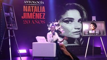 Natalia Jiménez conmemora dos décadas de éxito con 'Antología de 20 años'