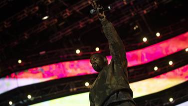 Kanye West bate récords mundial de escuchas en un día con "Donda"